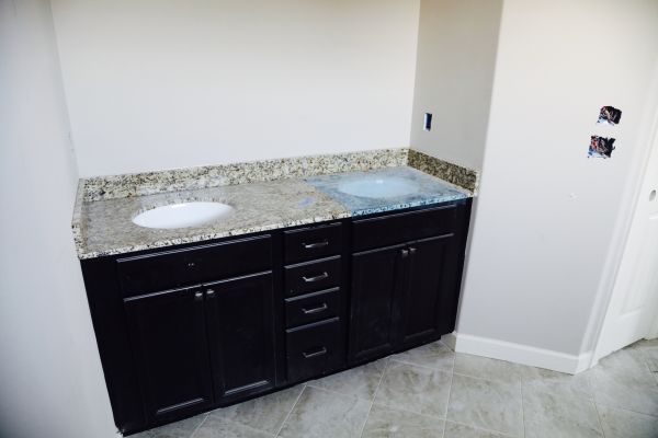 Granite Bathroom Remodeling in Wenatchee